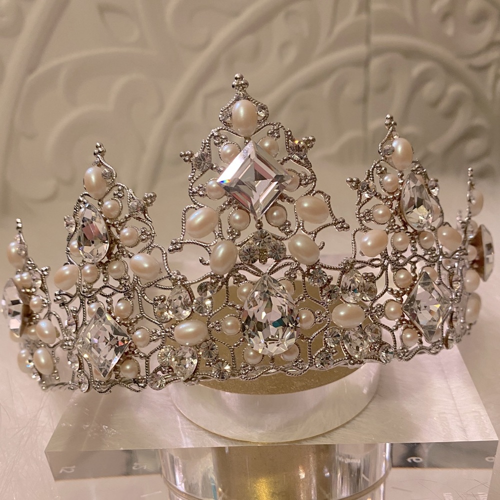 Tiara Ansonia Bridal Veil Crystal and Pearl Silver Filigree Detail